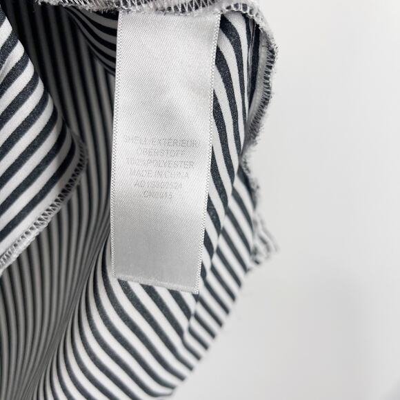 Adrianna Papell M Black White Pencil Striped Surplice Neck Sleeveless Blouse Top - Picture 6 of 7